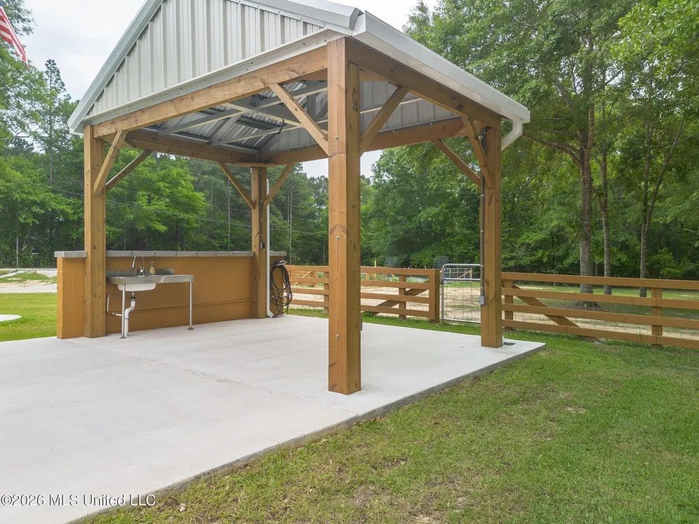 8190 Lake Cypress Drive Perkinston, MS 39573