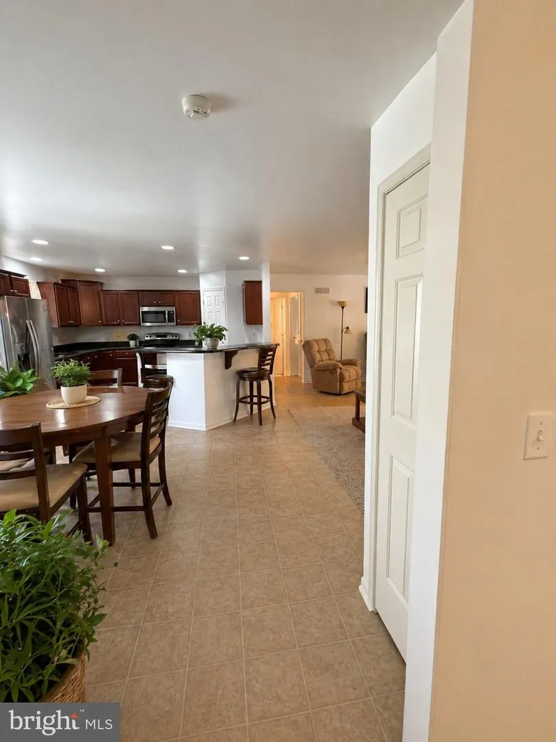 852 WALNUT CREST DRIVE Lebanon, PA 17046