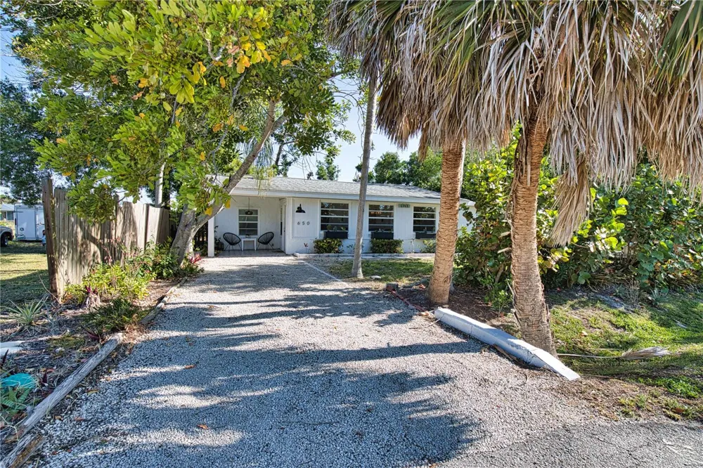 650 EDWARDS STREET Englewood, FL 34223