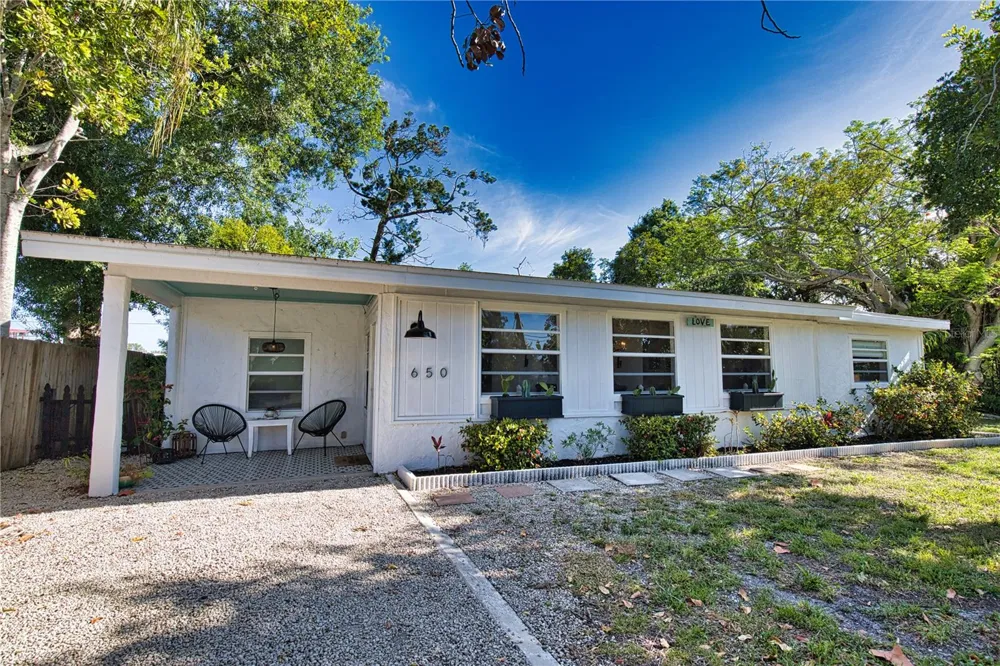 650 EDWARDS STREET Englewood, FL 34223