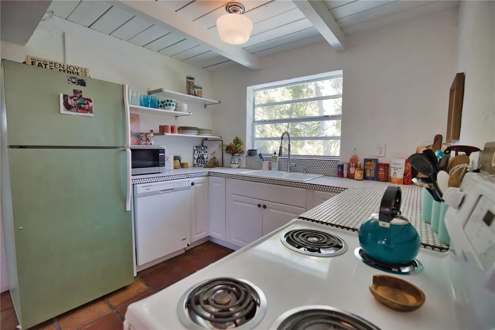 650 EDWARDS STREET Englewood, FL 34223