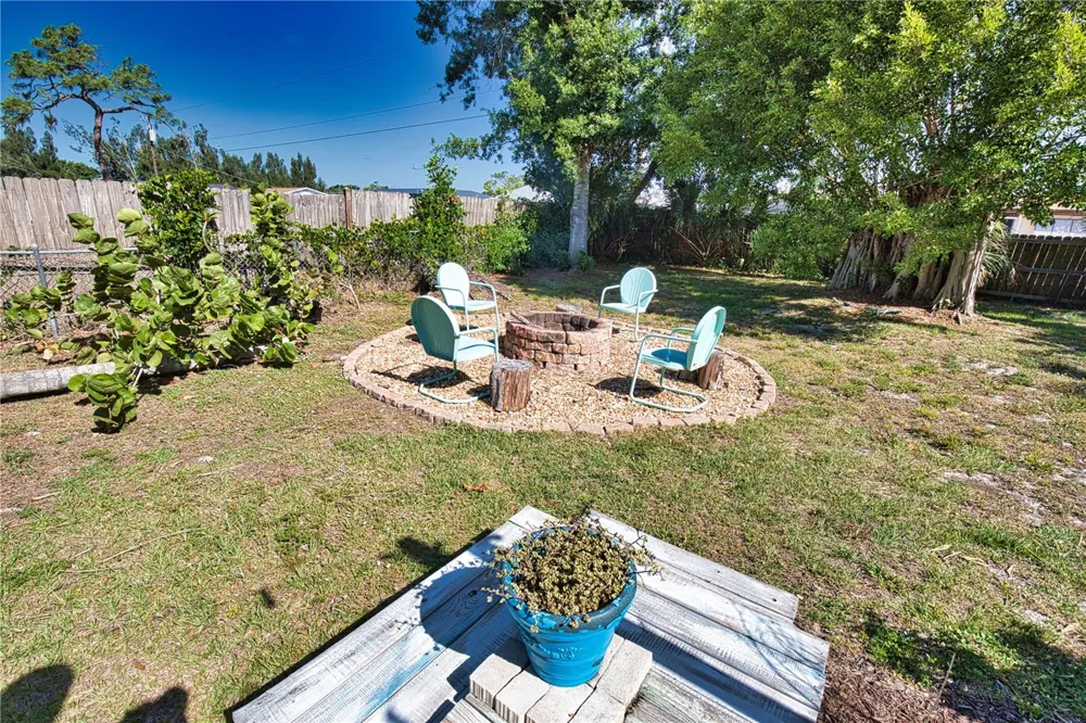650 EDWARDS STREET Englewood, FL 34223