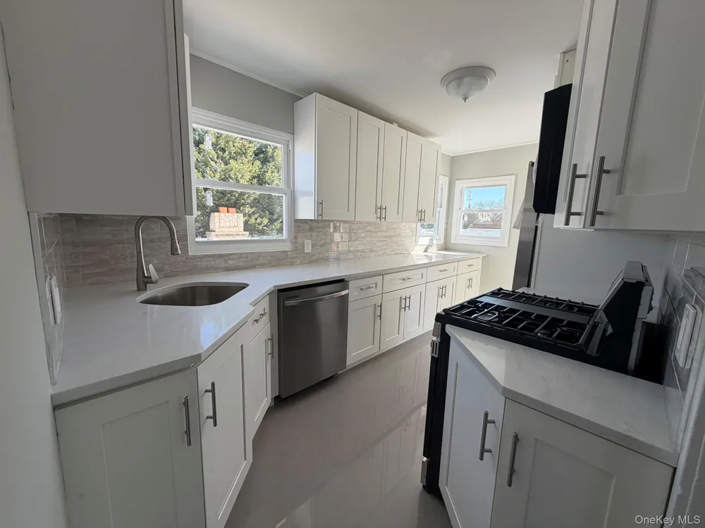 2303 Pine Street Seaford, NY 11783