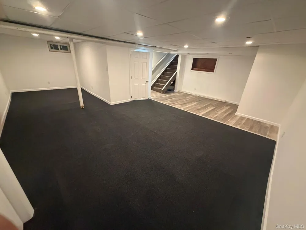 2303 Pine Street Seaford, NY 11783