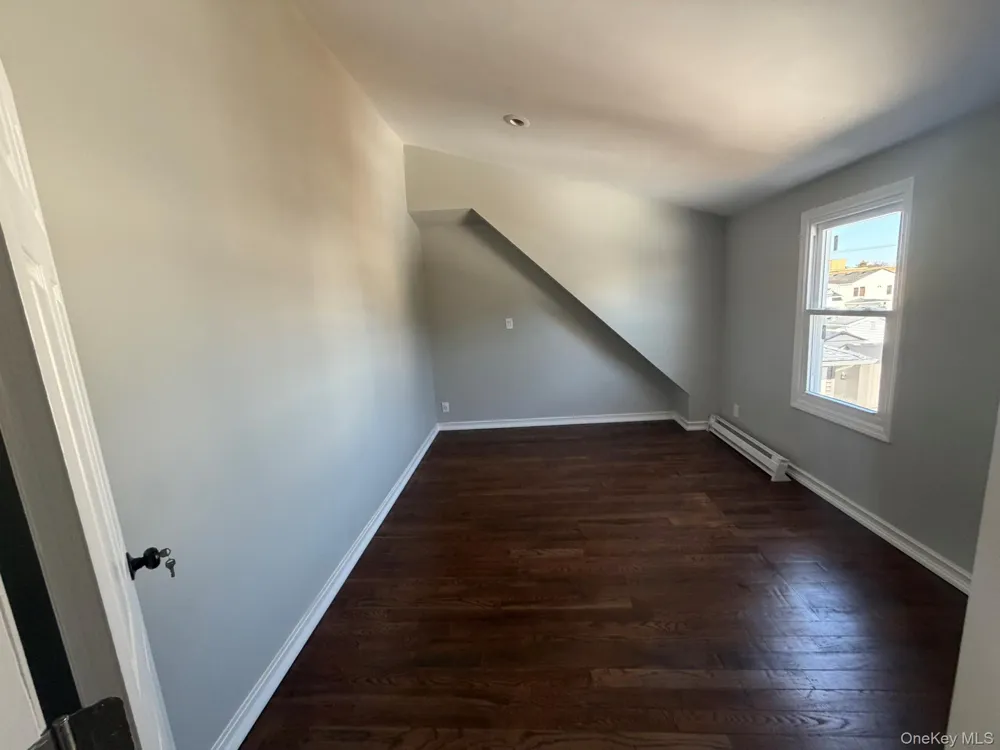 2303 Pine Street Seaford, NY 11783