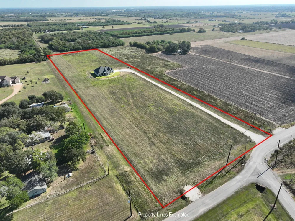 10418 Zaruba Sealy, TX 77474