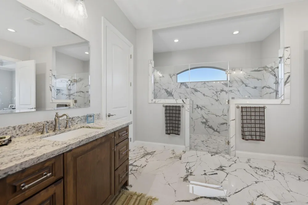 10418 Zaruba Sealy, TX 77474