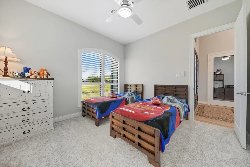 10418 Zaruba Sealy, TX 77474