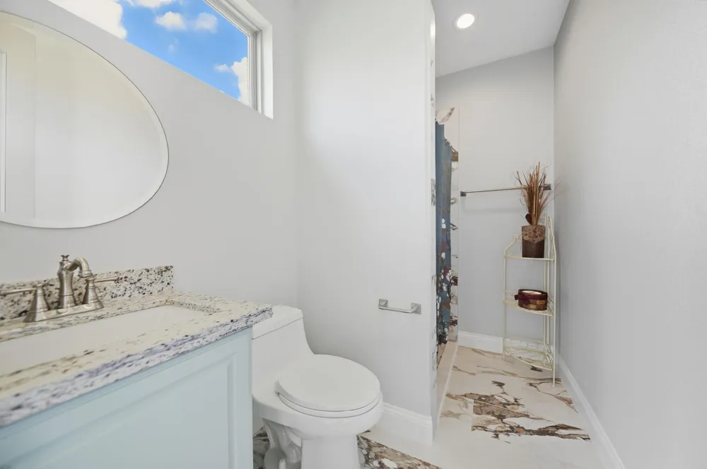 10418 Zaruba Sealy, TX 77474
