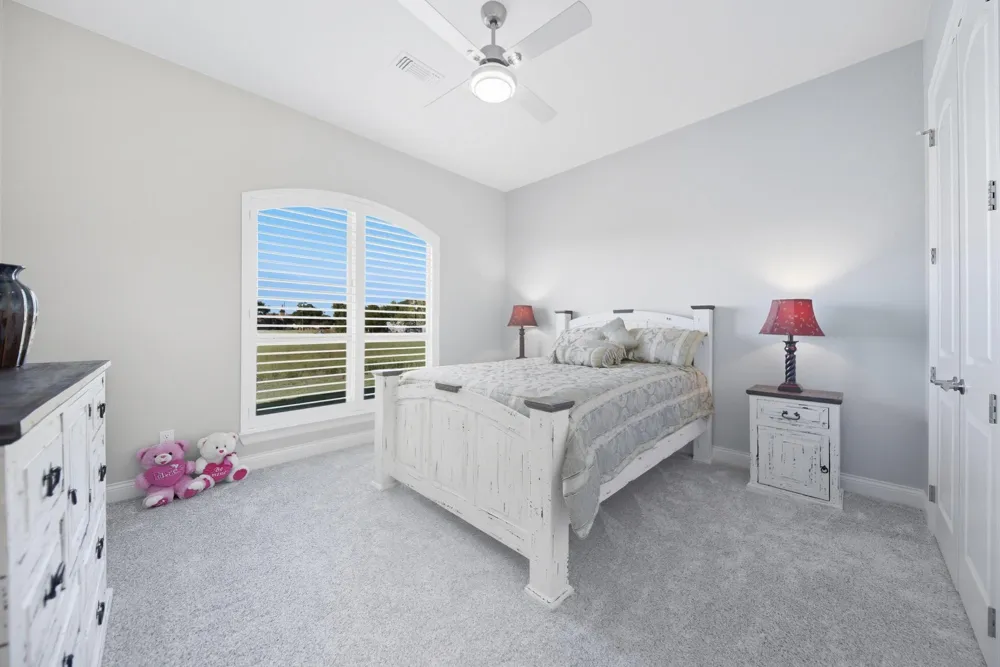 10418 Zaruba Sealy, TX 77474