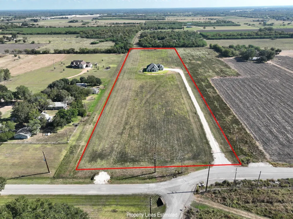 10418 Zaruba Sealy, TX 77474