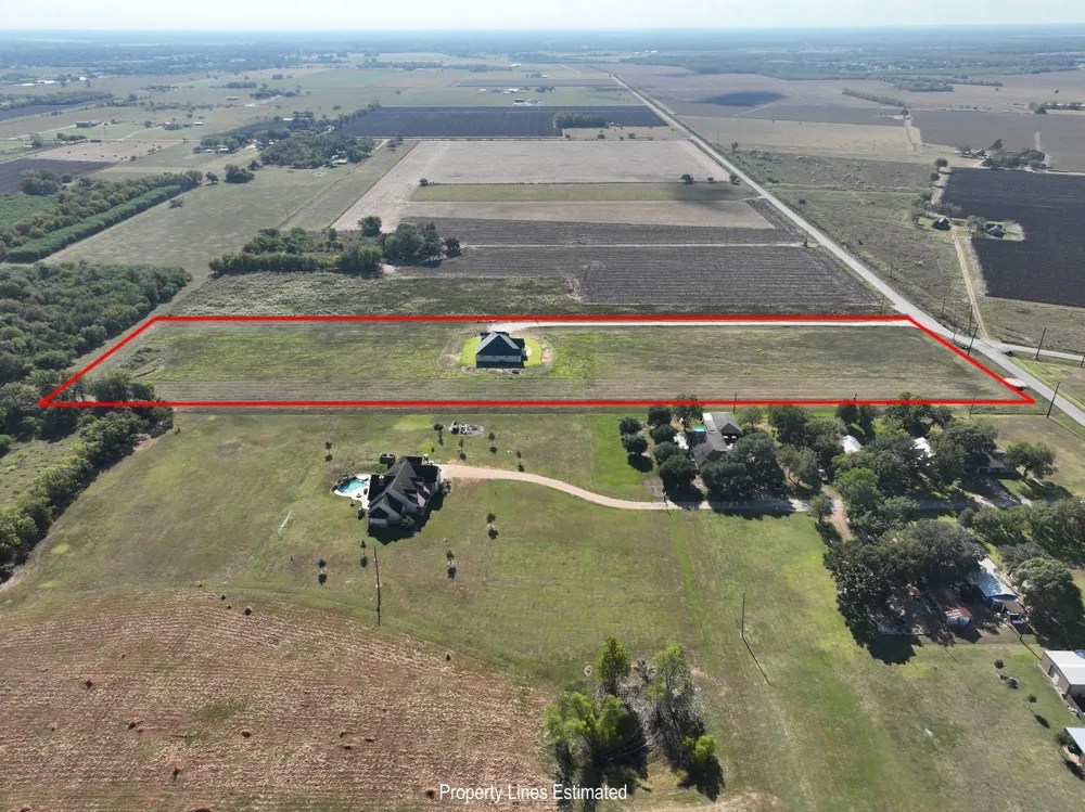 10418 Zaruba Sealy, TX 77474