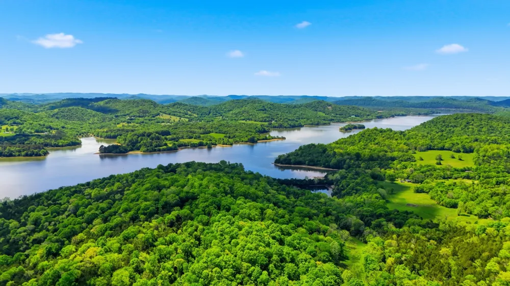 2699 Brooks Bend Ln Gainesboro, TN 38562