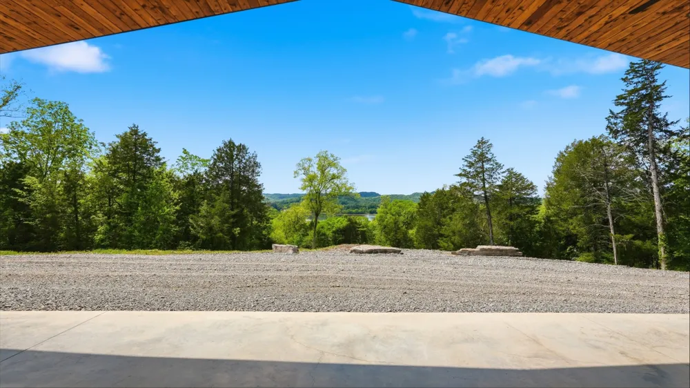 2699 Brooks Bend Ln Gainesboro, TN 38562