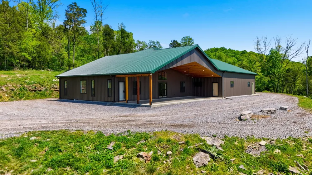 2699 Brooks Bend Ln Gainesboro, TN 38562