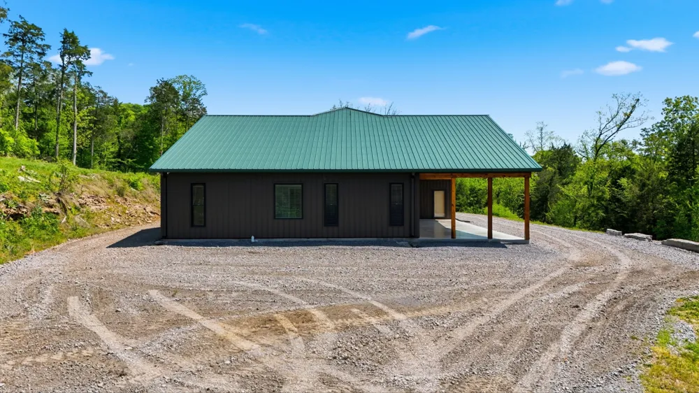 2699 Brooks Bend Ln Gainesboro, TN 38562
