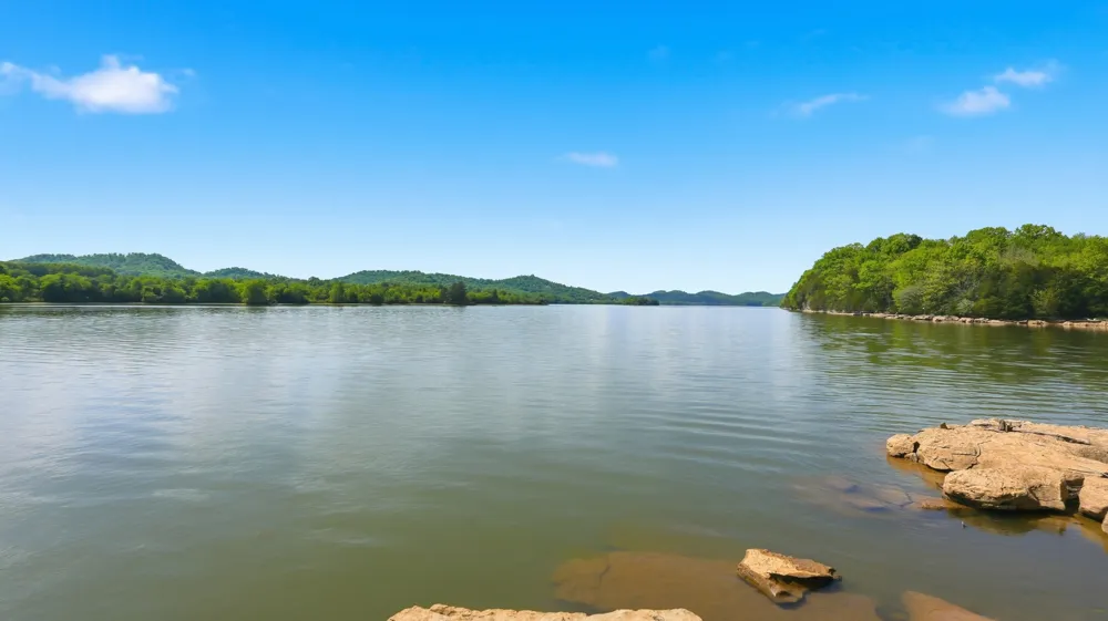 2699 Brooks Bend Ln Gainesboro, TN 38562