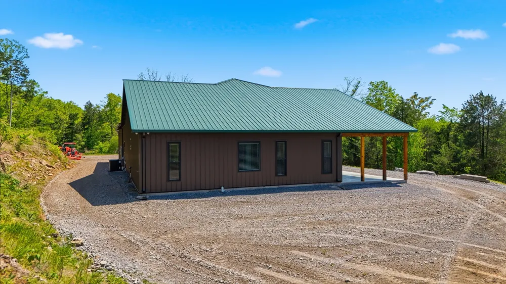 2699 Brooks Bend Ln Gainesboro, TN 38562