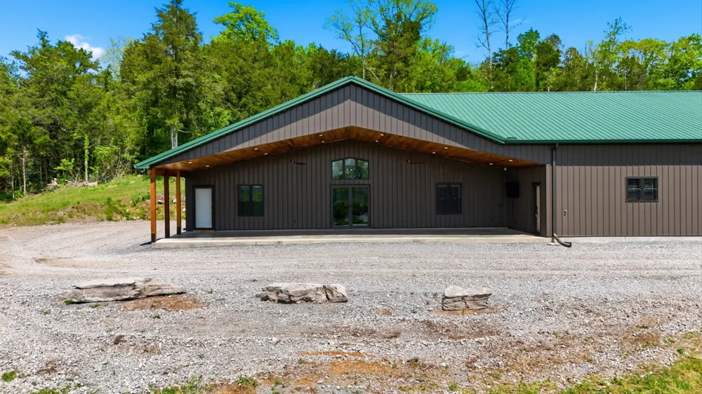 2699 Brooks Bend Ln Gainesboro, TN 38562