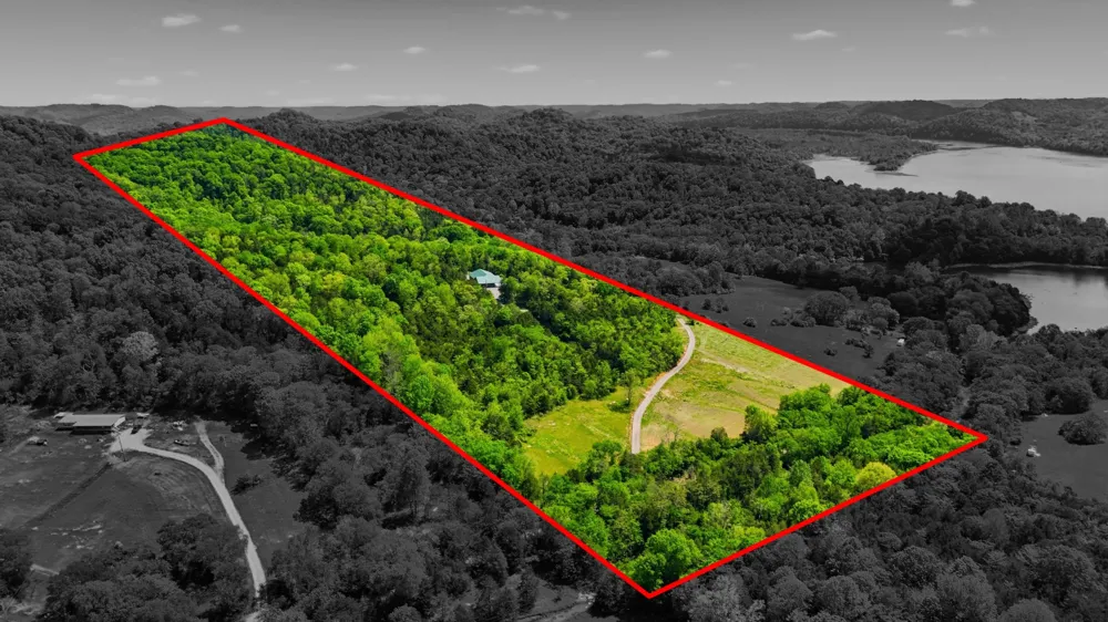 2699 Brooks Bend Ln Gainesboro, TN 38562