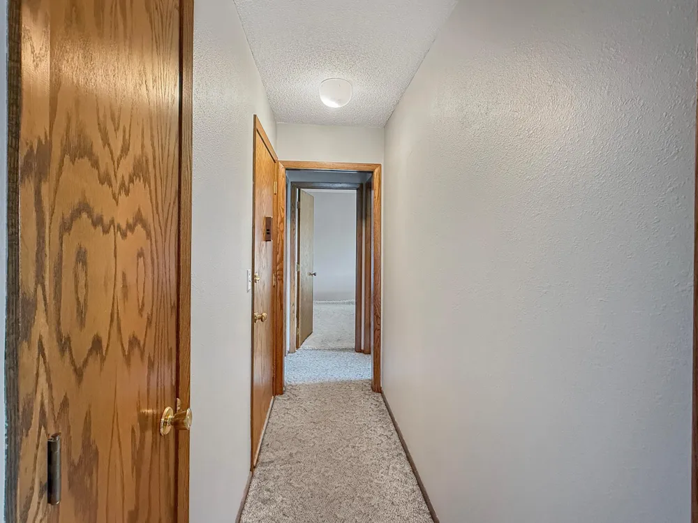 1225 7th Street S #4 Moorhead, MN 56560