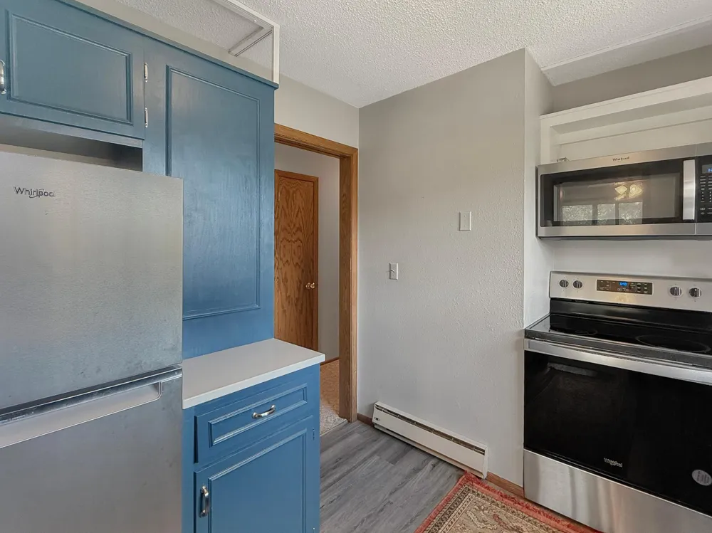 1225 7th Street S #4 Moorhead, MN 56560