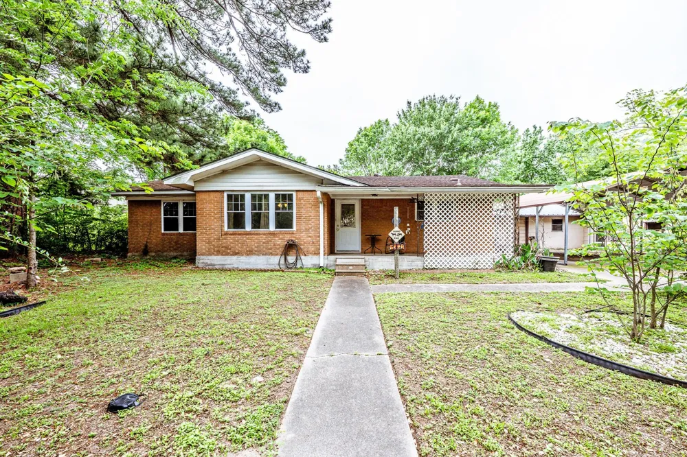 1207 21st Street Huntsville, TX 77340