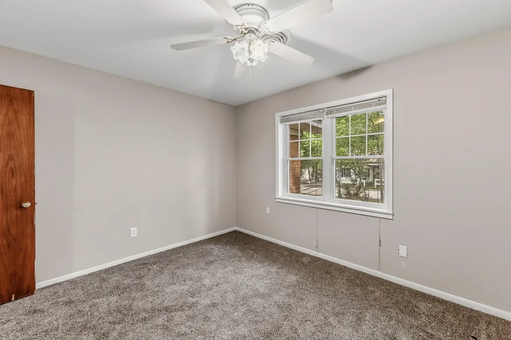 1207 21st Street Huntsville, TX 77340