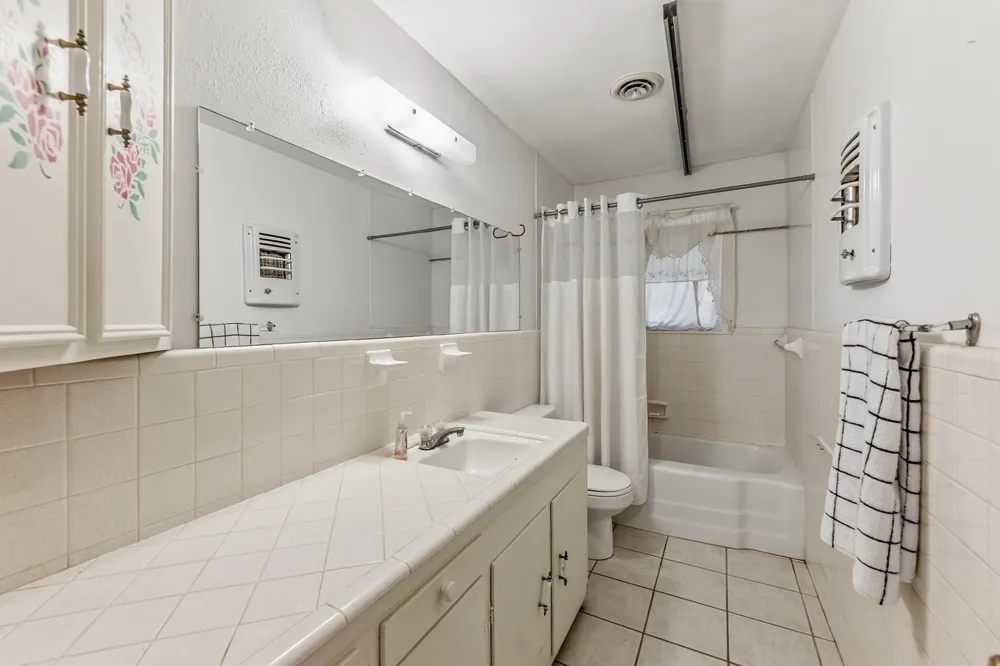 1207 21st Street Huntsville, TX 77340
