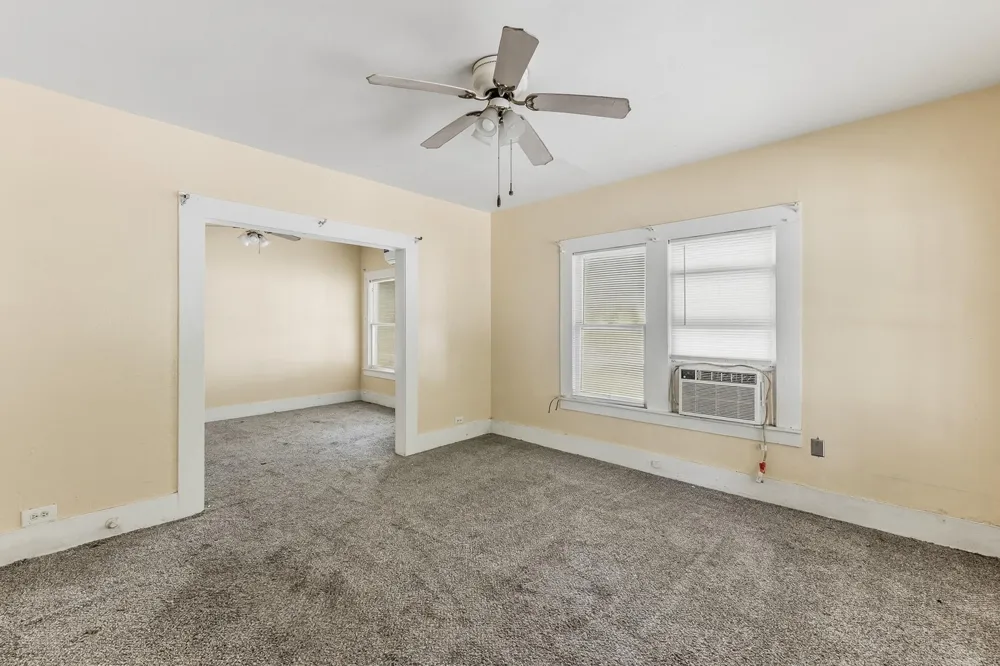 1207 21st Street Huntsville, TX 77340