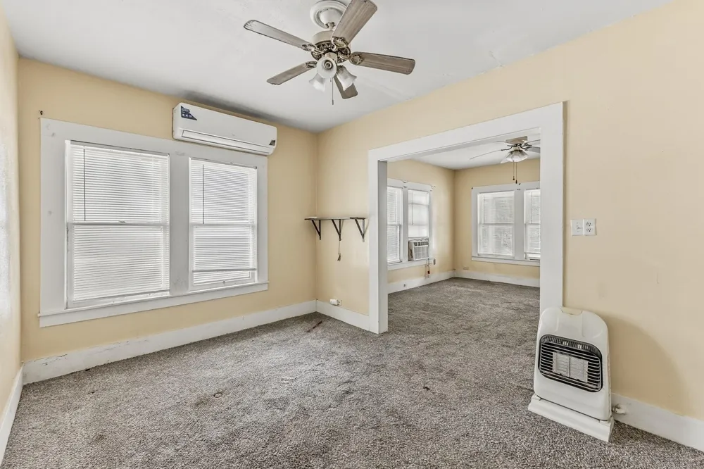 1207 21st Street Huntsville, TX 77340