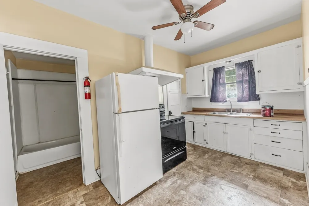 1207 21st Street Huntsville, TX 77340