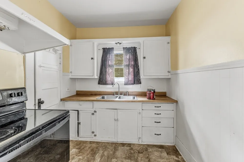 1207 21st Street Huntsville, TX 77340