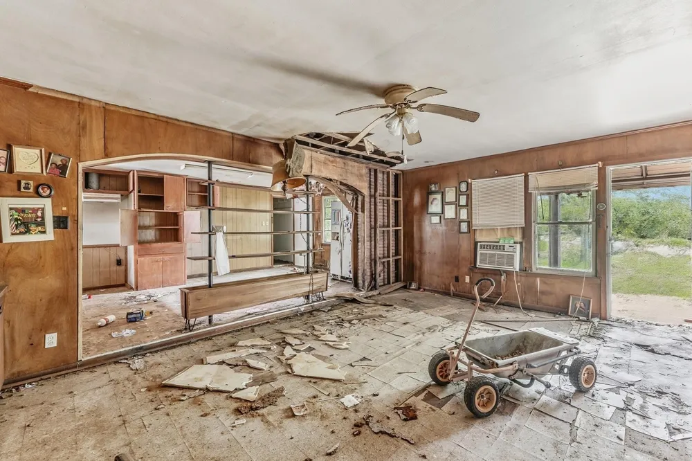 1207 21st Street Huntsville, TX 77340