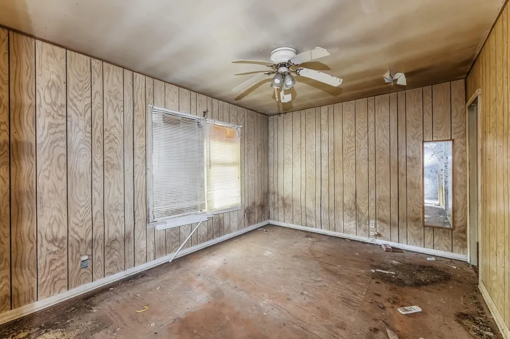 1207 21st Street Huntsville, TX 77340