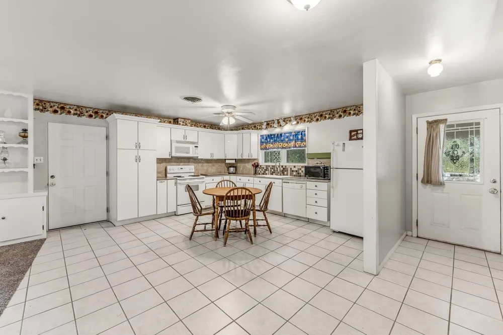 1207 21st Street Huntsville, TX 77340