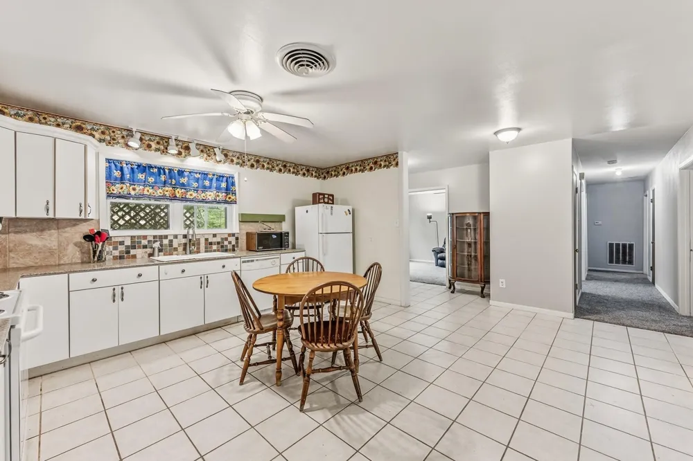 1207 21st Street Huntsville, TX 77340