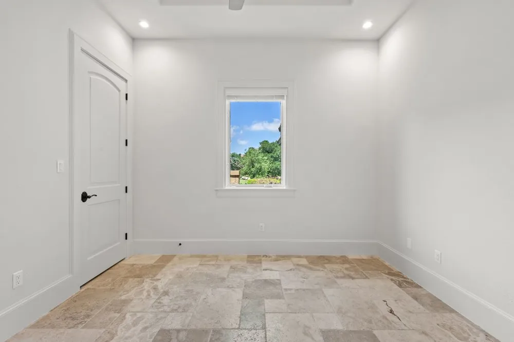 102 Long Point Cove Georgetown, TX 78628