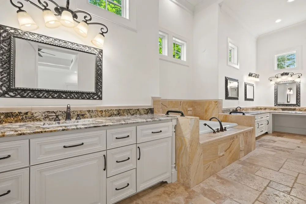 102 Long Point Cove Georgetown, TX 78628
