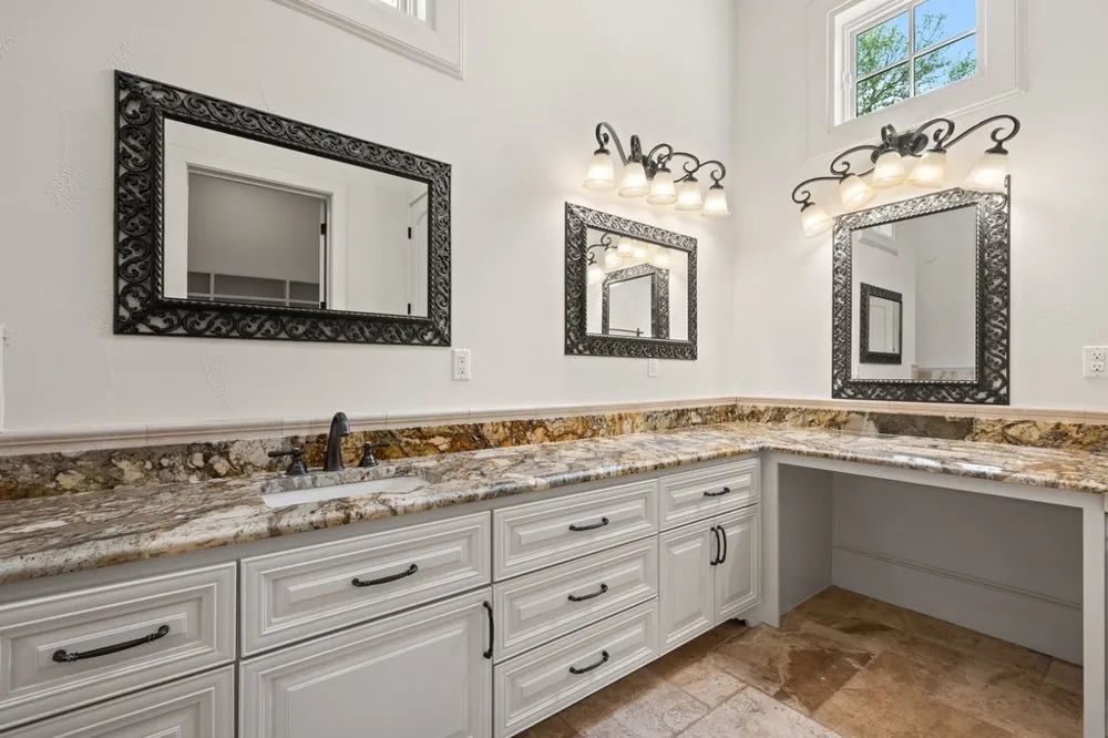 102 Long Point Cove Georgetown, TX 78628