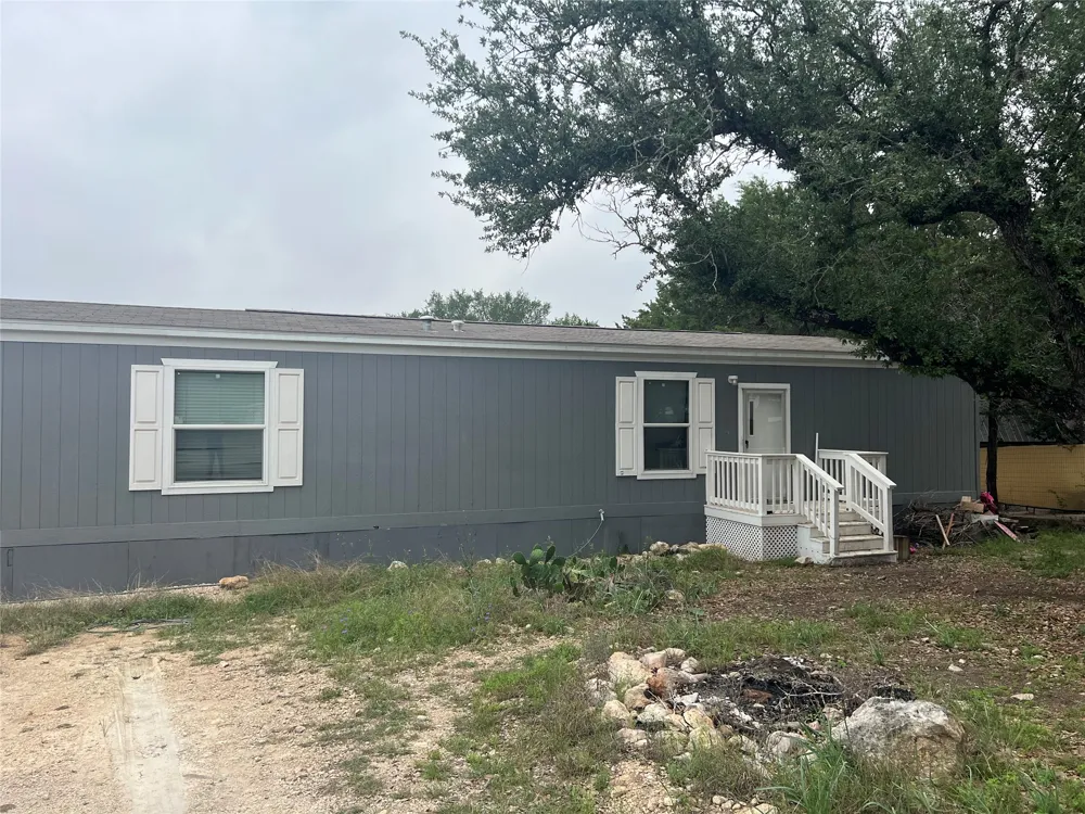 1086 Pecan Circle Canyon Lake, TX 78133