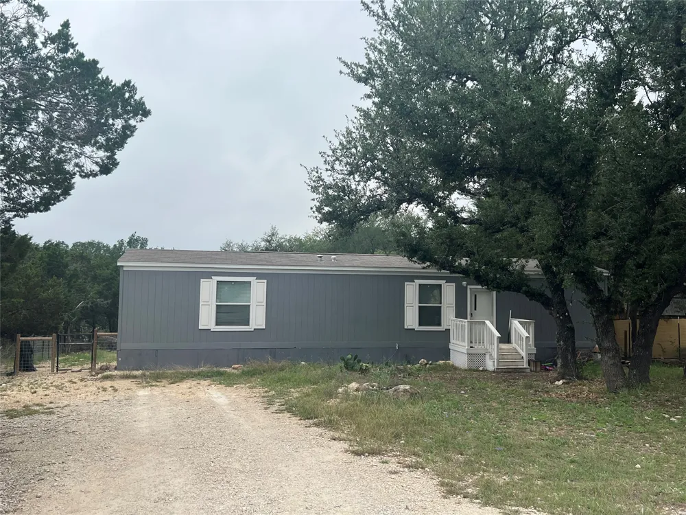 1086 Pecan Circle Canyon Lake, TX 78133