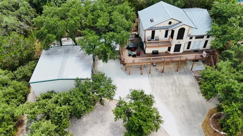 2232 Glenn Drive