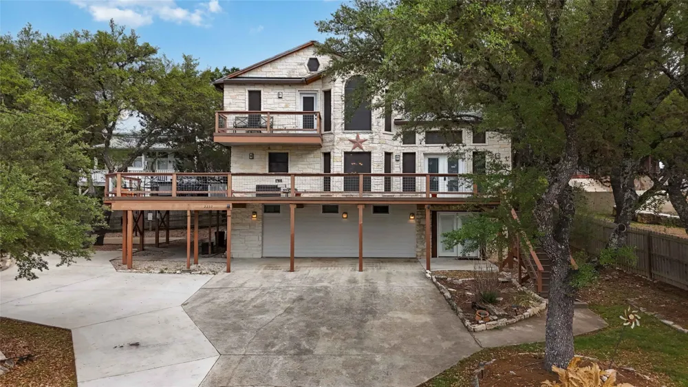 2232 Glenn Drive Canyon Lake, TX 78133