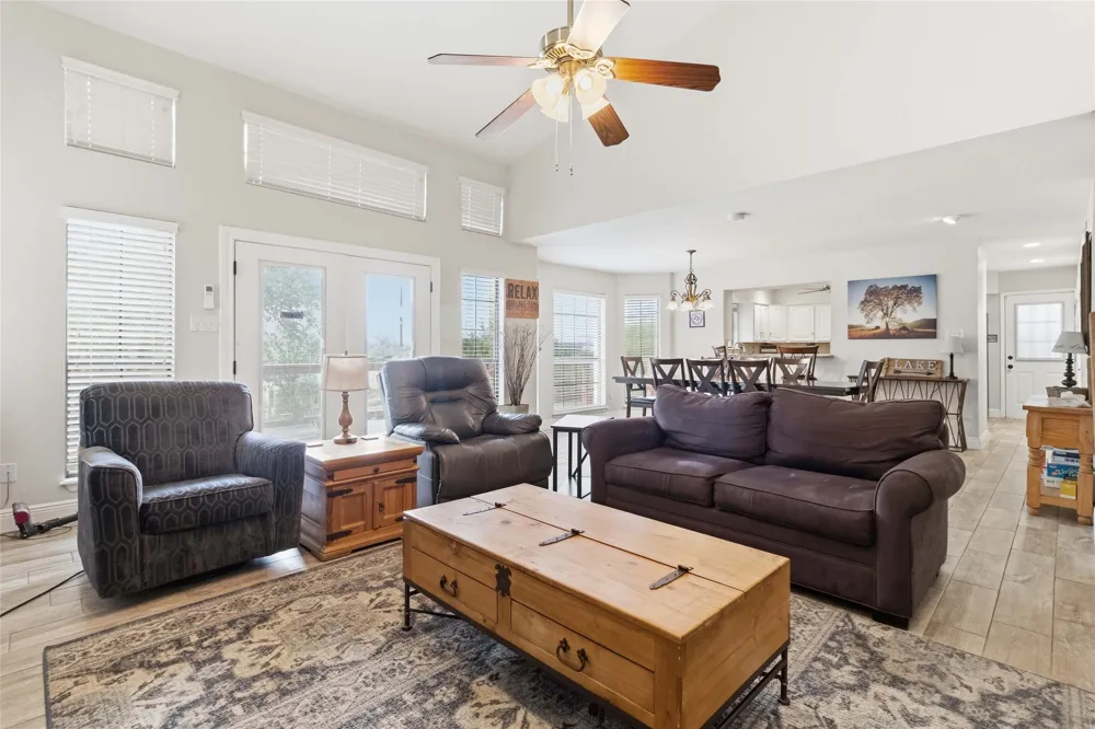 2232 Glenn Drive Canyon Lake, TX 78133