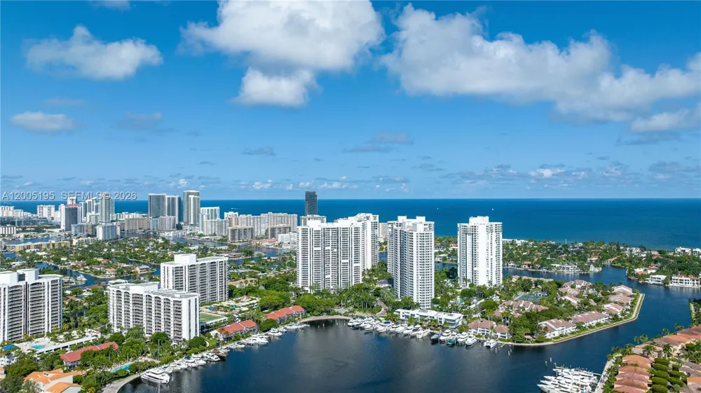 21150 Point PL #LPH 2902 Aventura, FL 33180