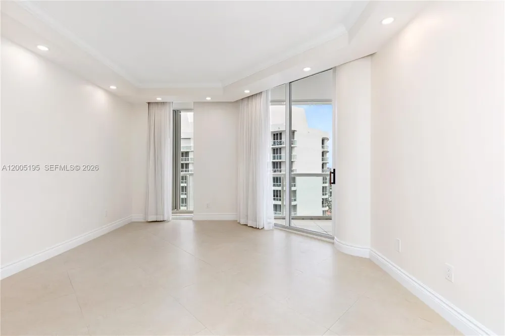 21150 Point PL #LPH 2902 Aventura, FL 33180