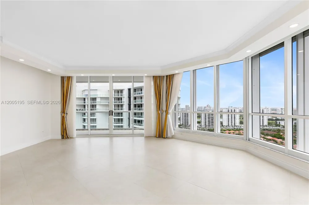 21150 Point PL #LPH 2902 Aventura, FL 33180