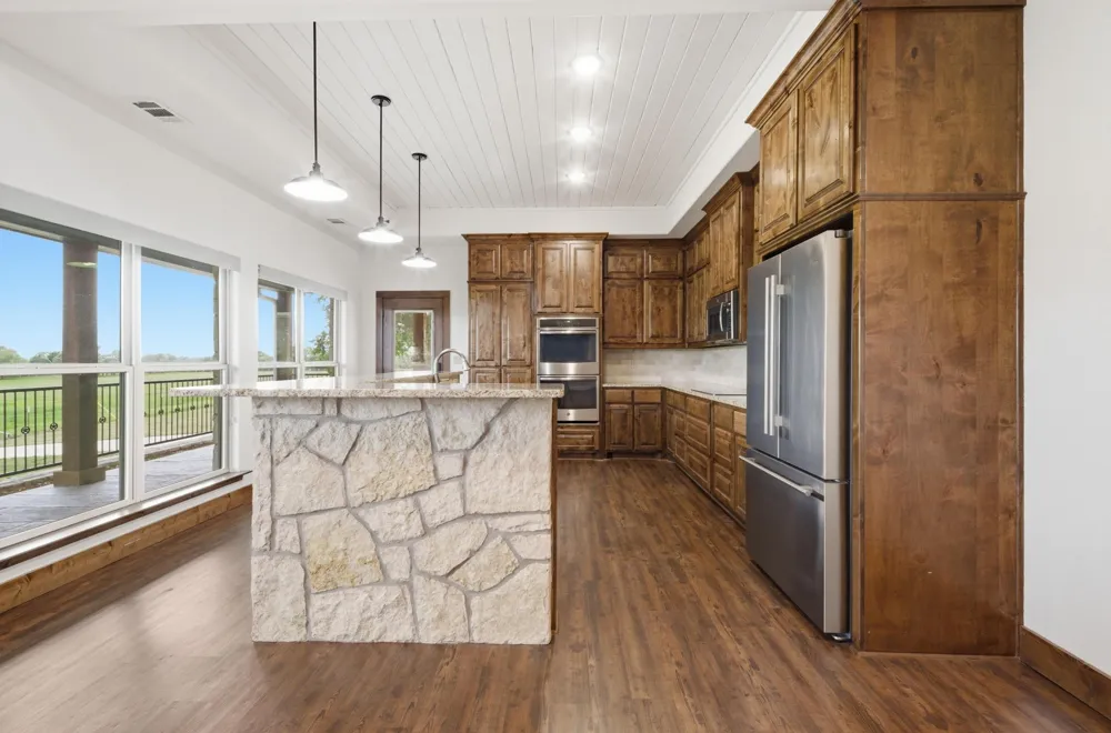 1632 County Road 4125 Iredell, TX 76649