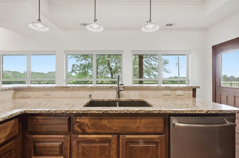 1632 County Road 4125 Iredell, TX 76649